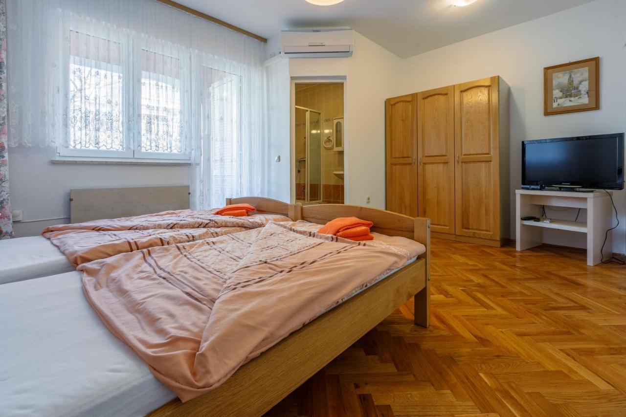 Apartments Villa 7 Crikvenica Extérieur photo