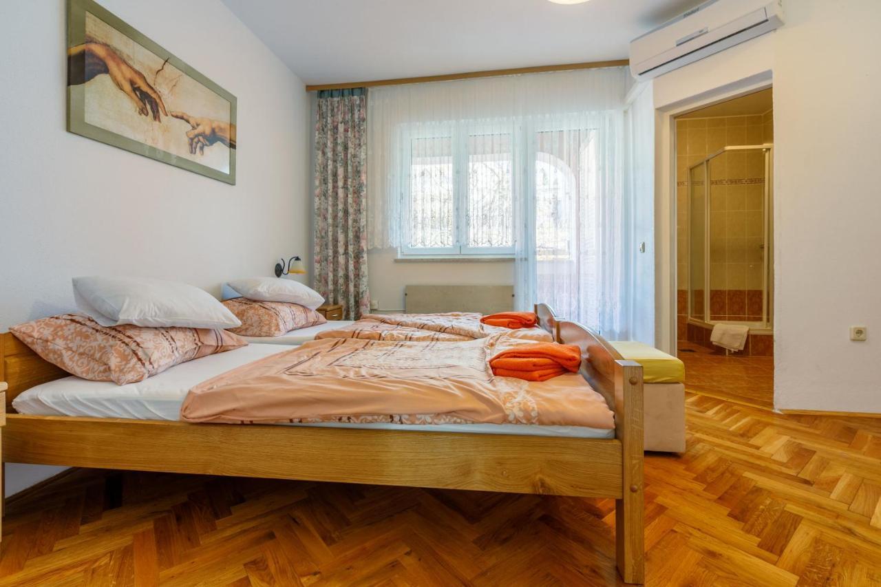Apartments Villa 7 Crikvenica Extérieur photo